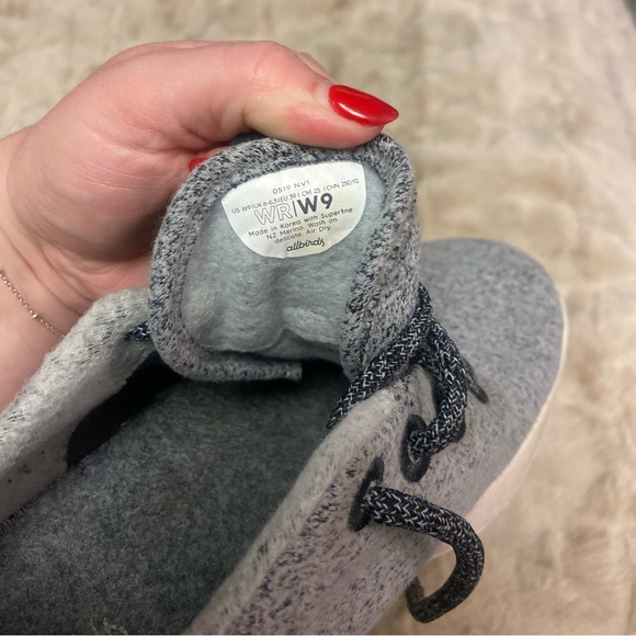 Allbirds sz 9 - Picture 2 of 3